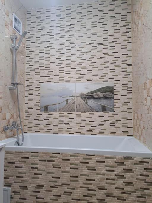 Appartamento Casuta Cu Povesti Campina Esterno foto
