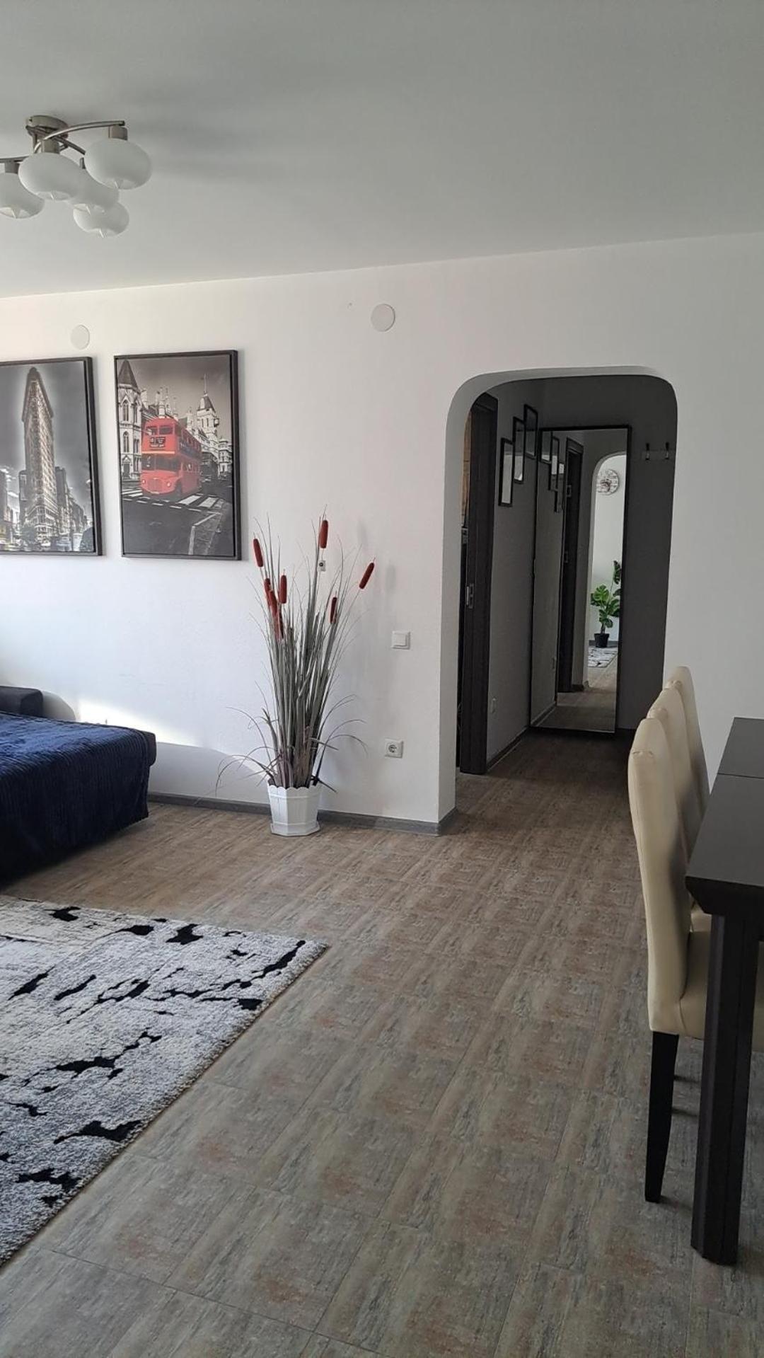 Appartamento Casuta Cu Povesti Campina Esterno foto